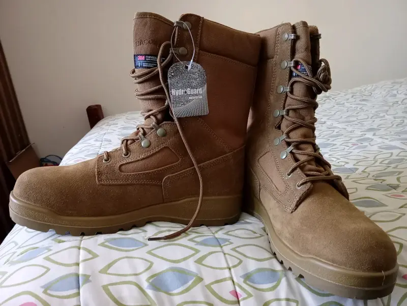 Botas tácticas Dacota HydroGuard impermeables