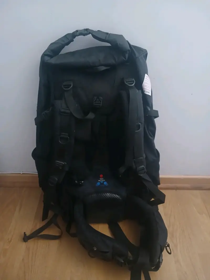 Mochila de montaña Doite negra - 2
