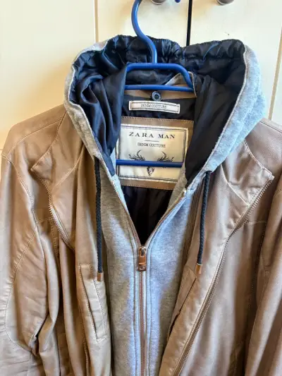 Chaqueta de cuero Zara Man con capucha - miniatura 2