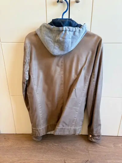 Chaqueta de cuero Zara Man con capucha - miniatura 3