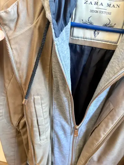 Chaqueta de cuero Zara Man con capucha - miniatura 4