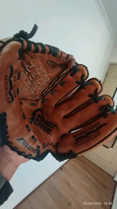 Guante de béisbol Mizuno de cuero - miniatura 3