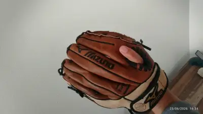 Guante de béisbol Mizuno de cuero - miniatura 4
