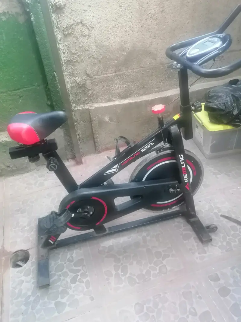 Bicicleta estática para ejercicio en casa - 3
