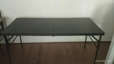 Mesa plegable negra para eventos - miniatura 2
