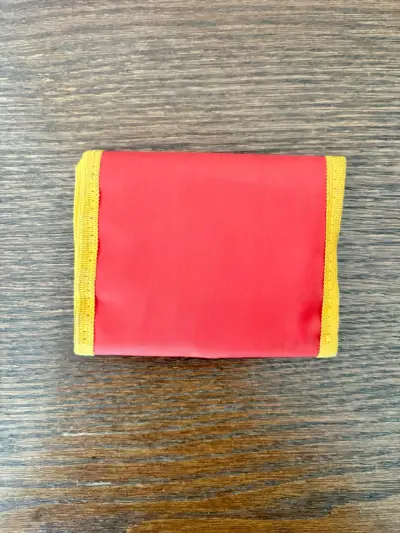 Billetera retro Pokémon roja con cierre velcro - miniatura 2