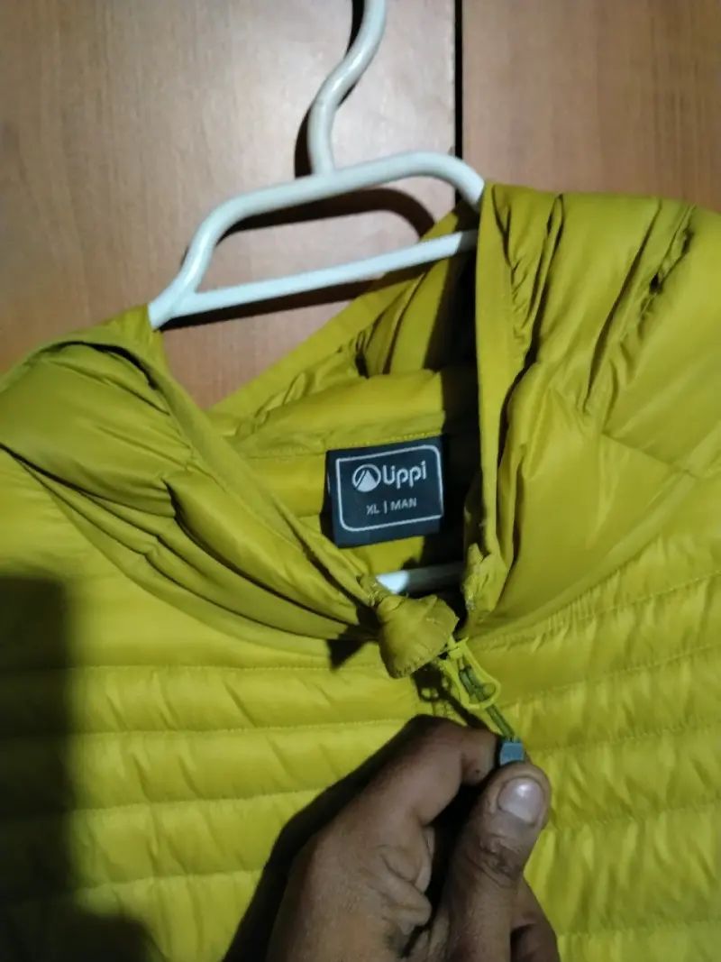 Chaqueta acolchada amarillo con capucha Upp - 5