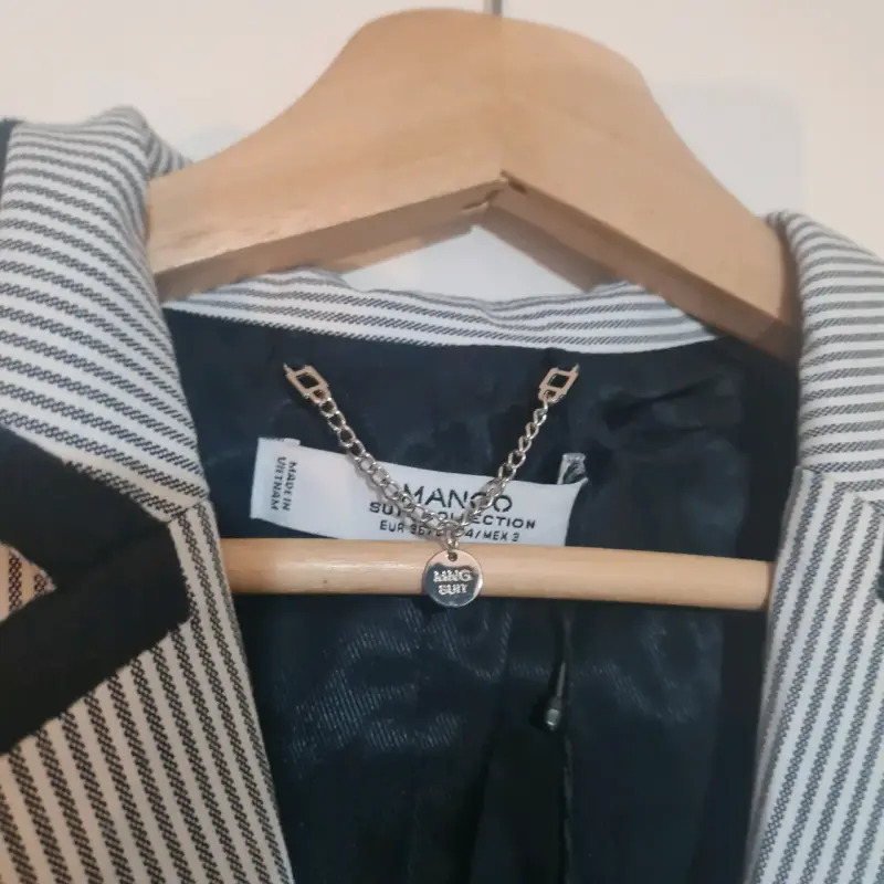 Blazer a rayas blanco y negro - 4