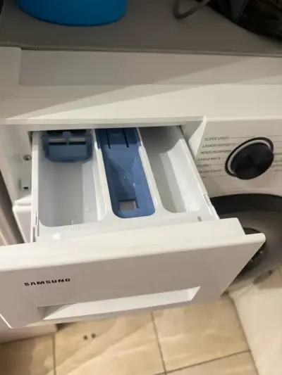Lavadora Samsung carga frontal 10.5K - miniatura 3