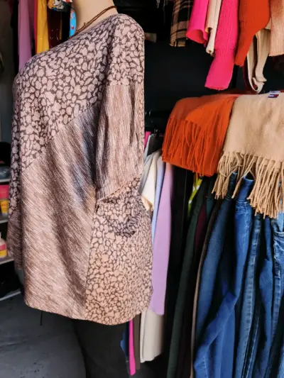 Suéter estampado animal print para mujer - miniatura 6