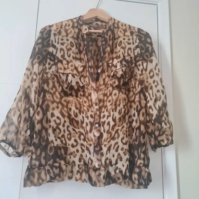 Blusa estampado animal print