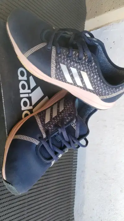 Zapatillas deportivas Adidas azul marino - miniatura 1