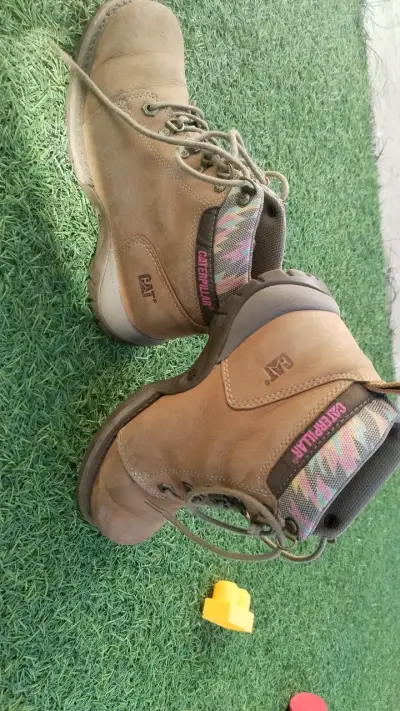 Botas Caterpillar de cuero marrón - miniatura 1