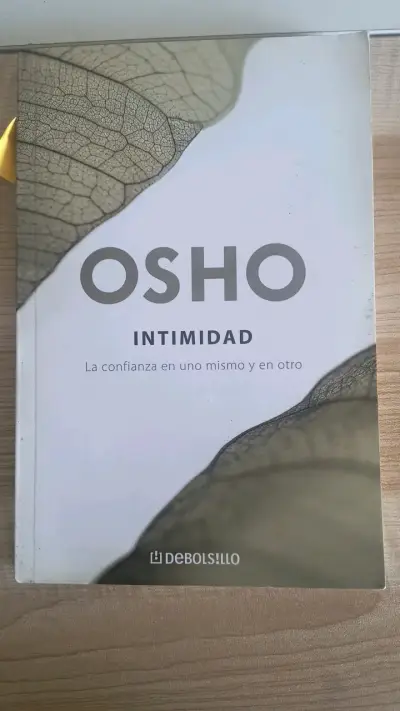 Libro 'Intimidad' de Osho en buen estado - miniatura 1
