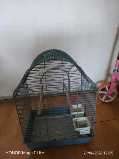 Jaula para pájaros mediana de metal - miniatura 2
