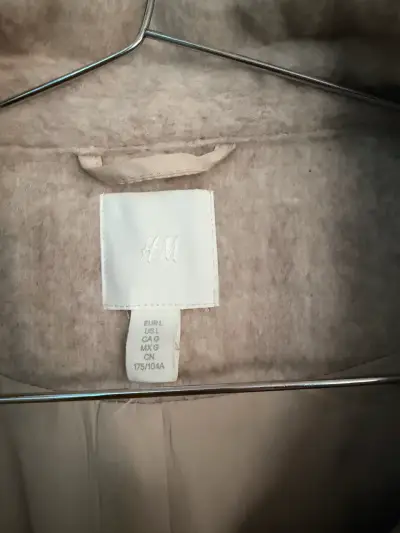 Abrigo beige de lana para mujer - miniatura 2