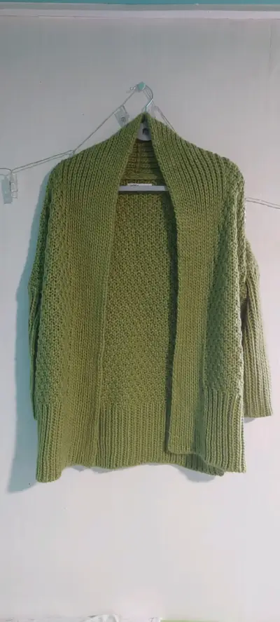 Cárdigan de punto verde oliva - miniatura 1