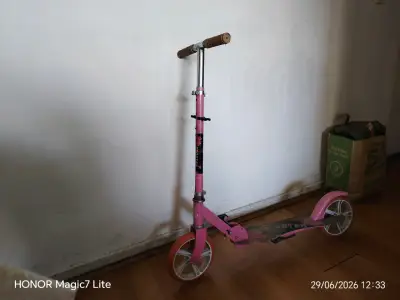 Scooter infantil rosa plegable - miniatura 1