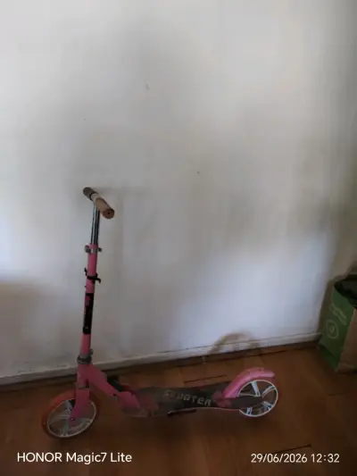 Scooter infantil rosa plegable - miniatura 4