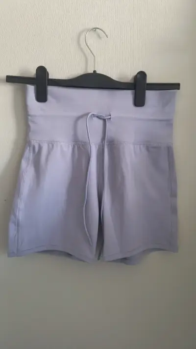 Shorts deportivos lila mujer - miniatura 1