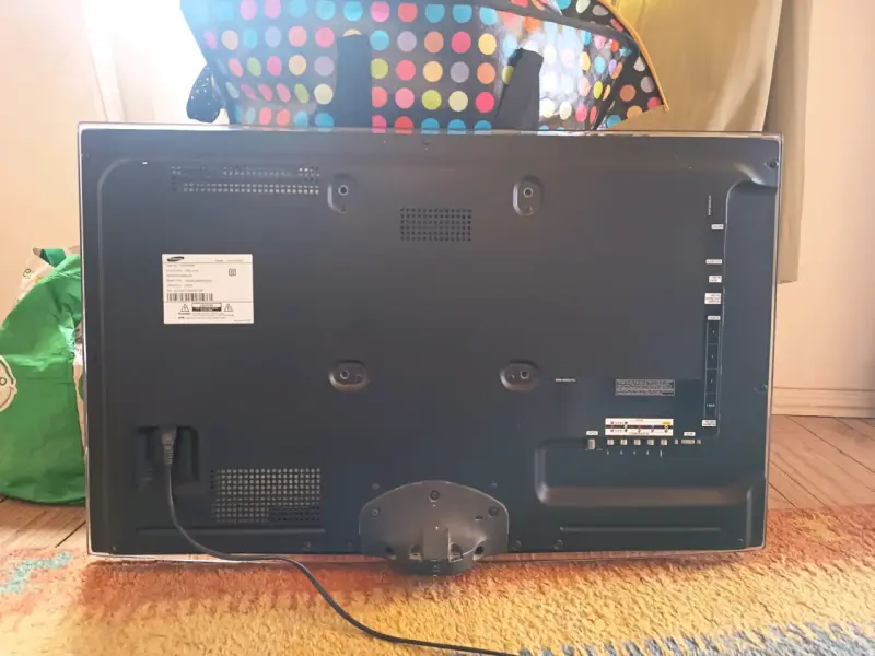 Televisor Samsung de 32" buen estado y funcionando - 5