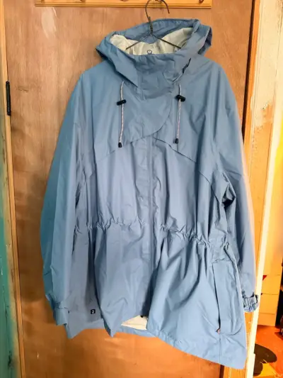 Parka impermeable azul con capucha - miniatura 1
