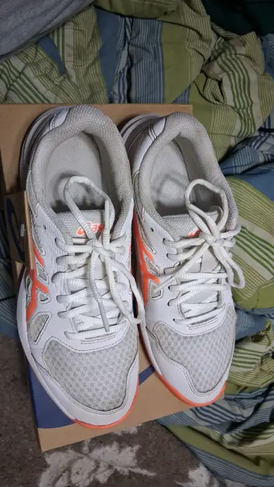 Zapatillas deportivas Asics blancas y naranjas - miniatura 4