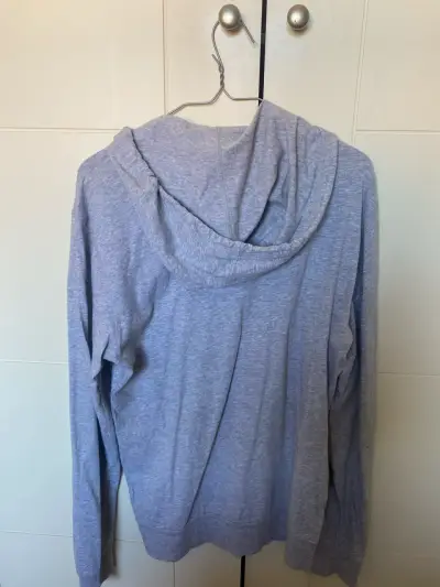 Polerón con capucha Lacoste gris - miniatura 4
