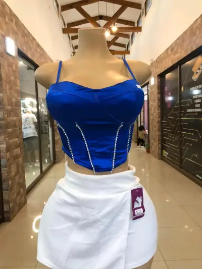 Vestidos ,crop top ,enteritos y minifalda - miniatura 5