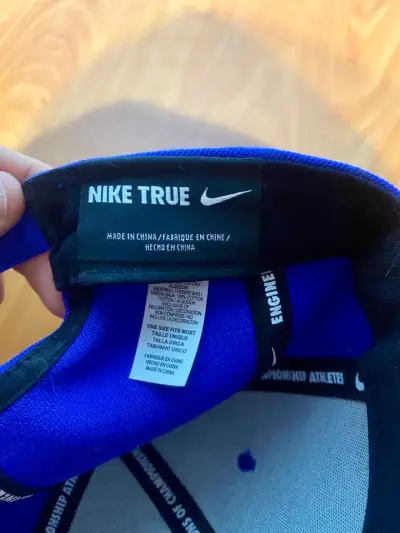 Gorro azul Nike estilo snapback - miniatura 4