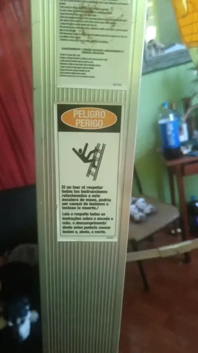 Escalera de aluminio plegable resistente - miniatura 3