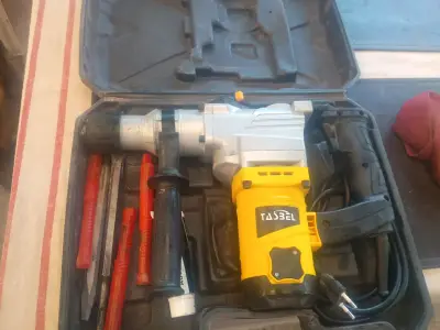 Martillo demoledor Talbel con accesorios - miniatura 1