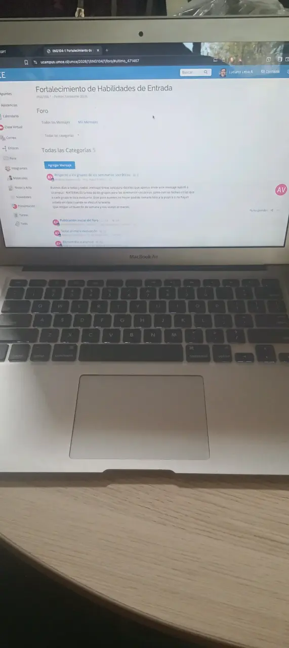 MacBook Air usado en buen estado - 1