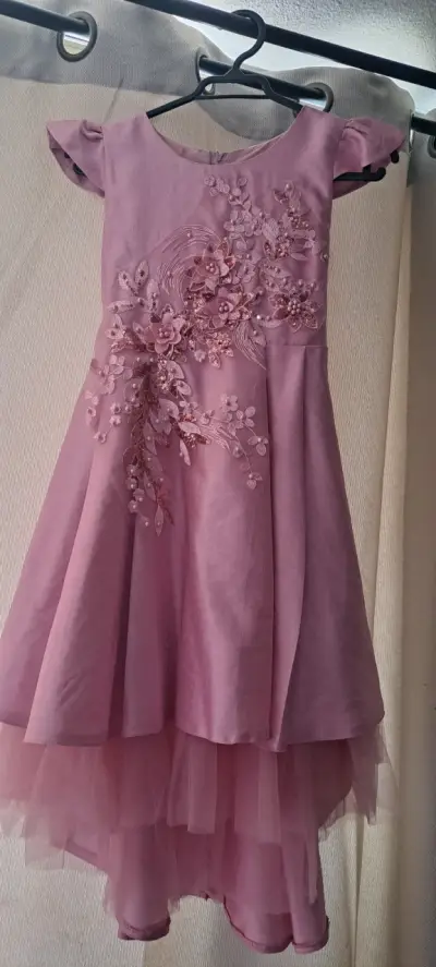 Vestido de fiesta rosa con bordado floral - miniatura 1