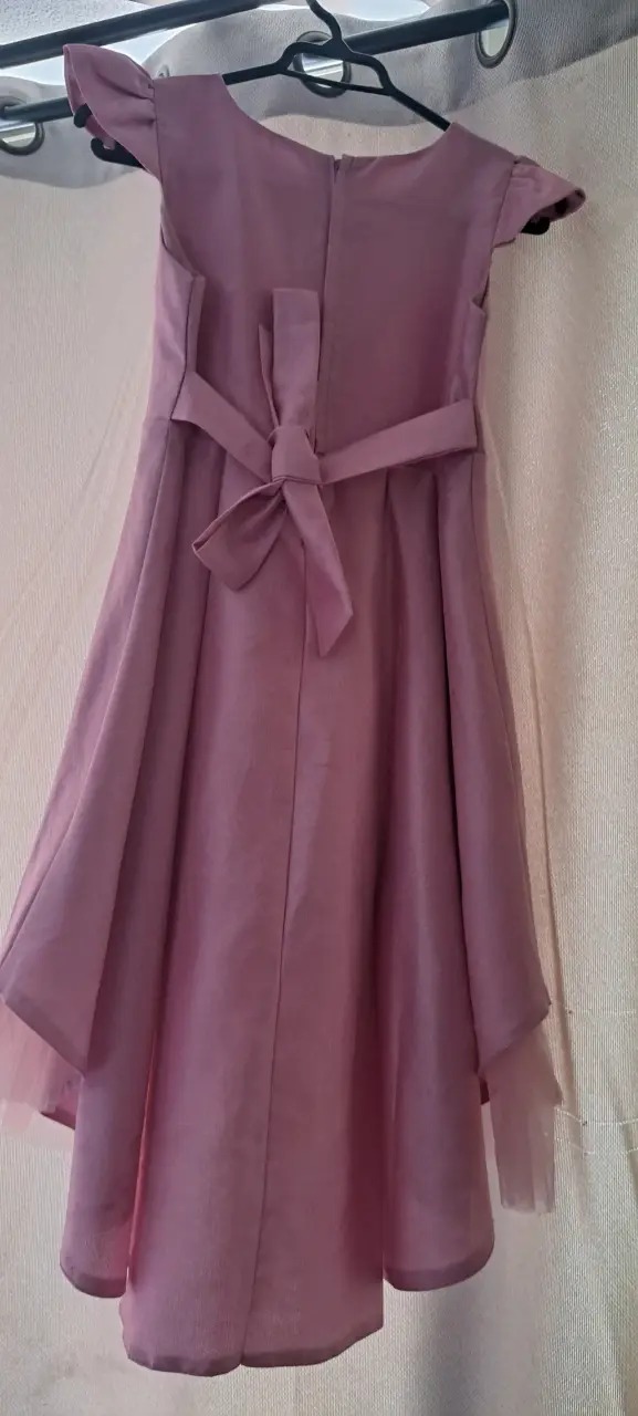 Vestido de fiesta rosa con bordado floral - 4