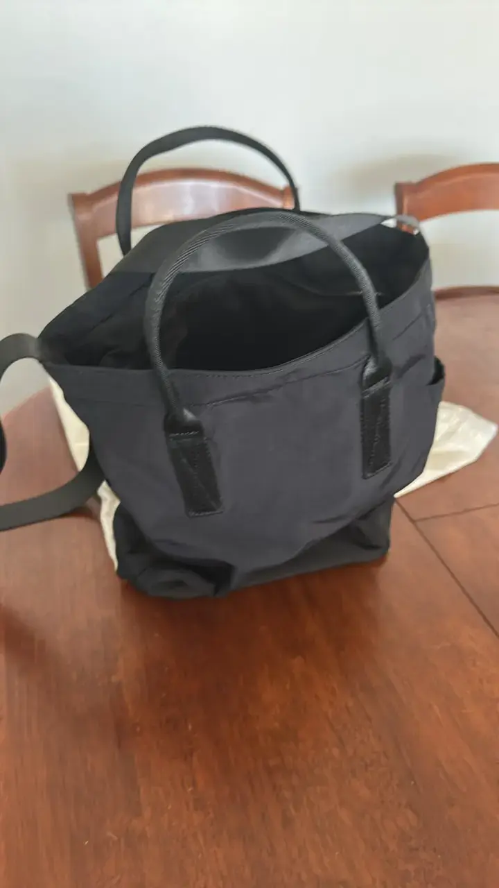Bolso negro Prüne con múltiples bolsillos - 2