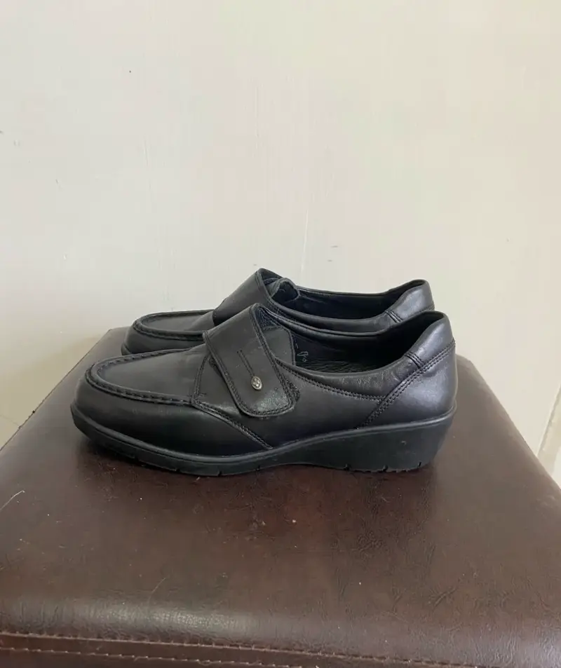 Zapatos de cuero negro Medicus para mujer - 2