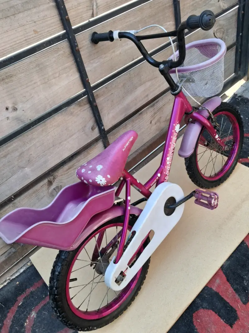 Bicicleta niña rosada con canasto - 3
