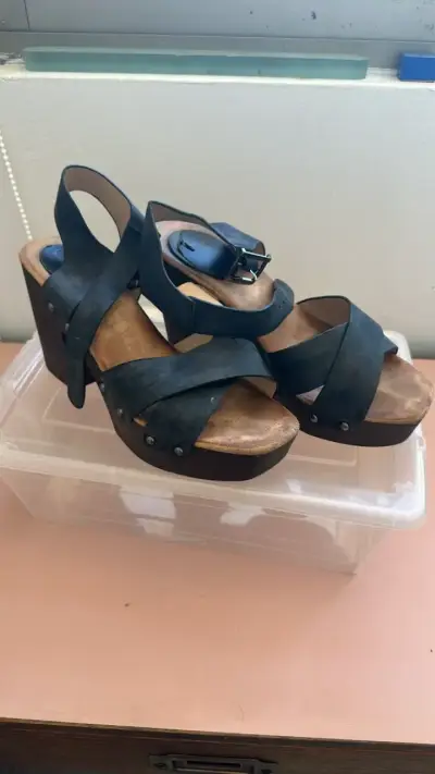 Sandalias de tacón alto negras - miniatura 1