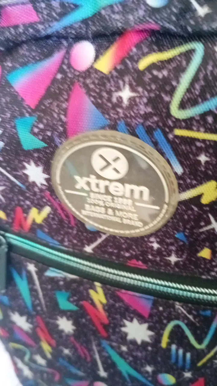 Mochila Xtrem estampado colorido - 3