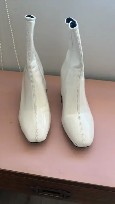 Botines blancos con cierre - miniatura 1