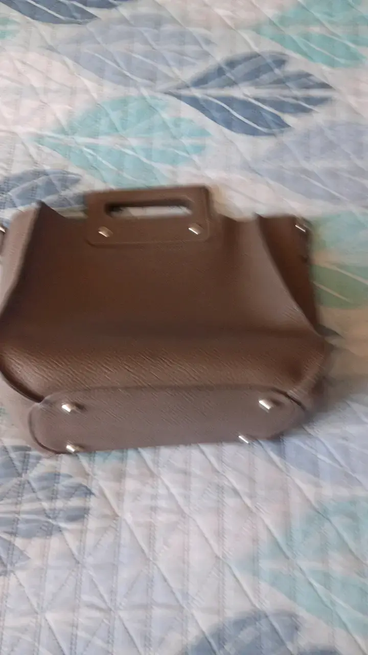 Bolso de mano marrón elegante - 3
