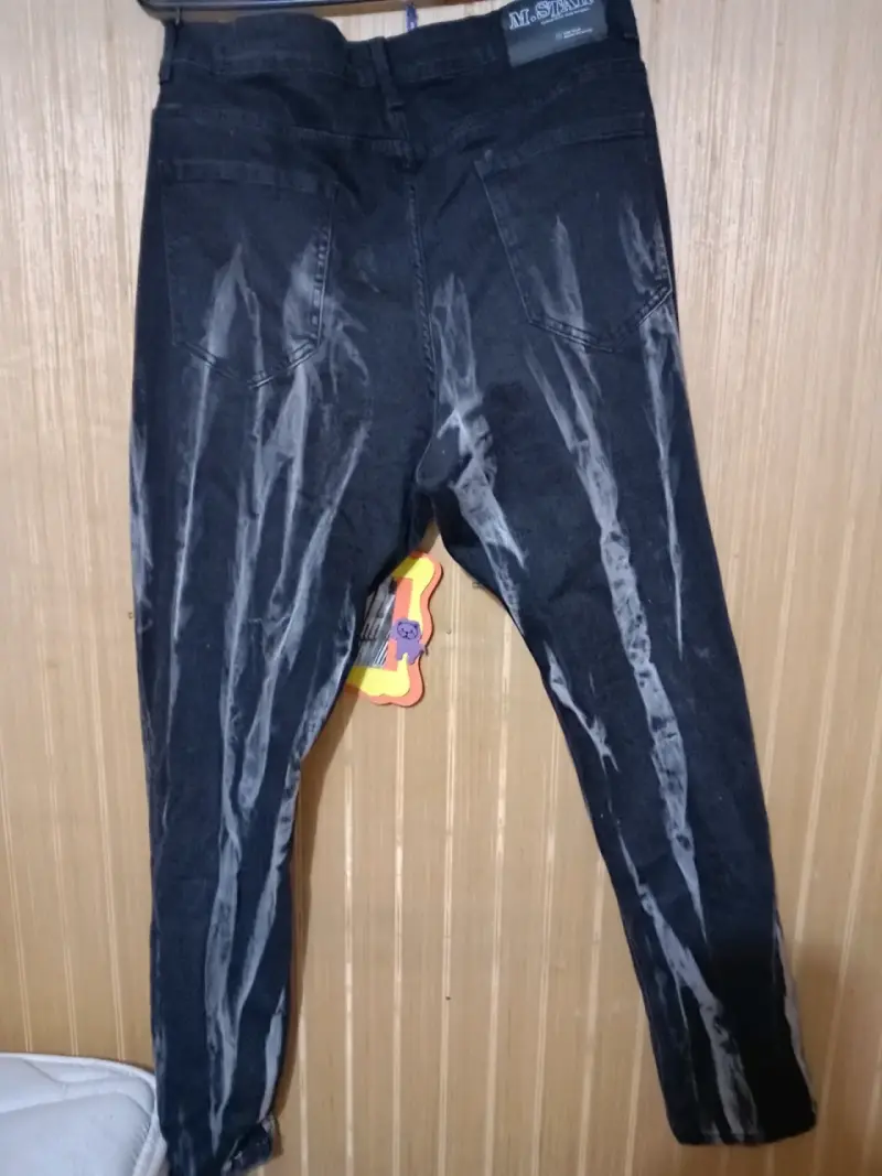 Jeans negros desgastados para hombre - 2
