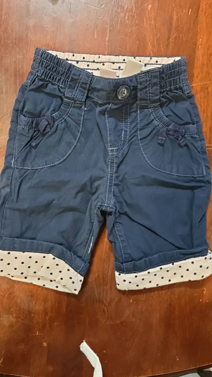 Shorts de niña azul con detalles de lunares - 1
