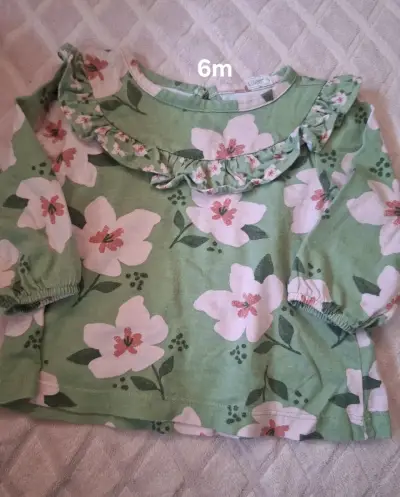 Ropa de niñita desde 6 meses hasta 9/12 meses - miniatura 1