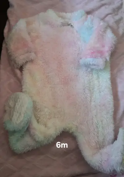Ropa de niñita desde 6 meses hasta 9/12 meses - miniatura 3