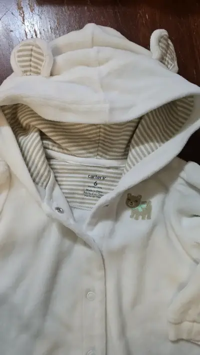 Enterito de bebé polar blanco con capucha - miniatura 3