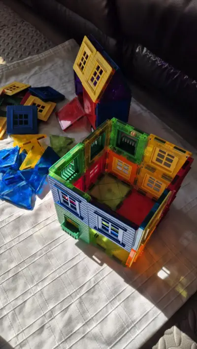 Set de bloques magnéticos para construcción - miniatura 2