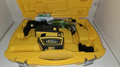 Nivel láser Spectra Precision con accesorios - miniatura 1