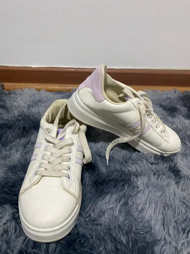 Zapatillas blancas de lona estilo casual - 6